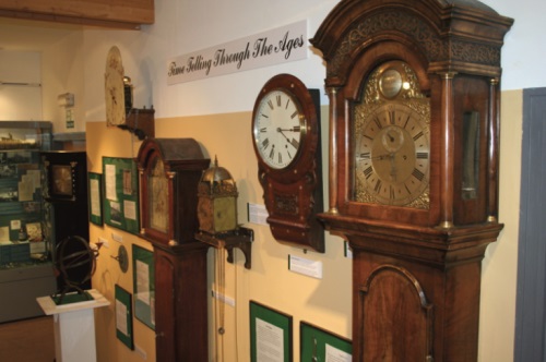 exhibition-going-like-clockwork
